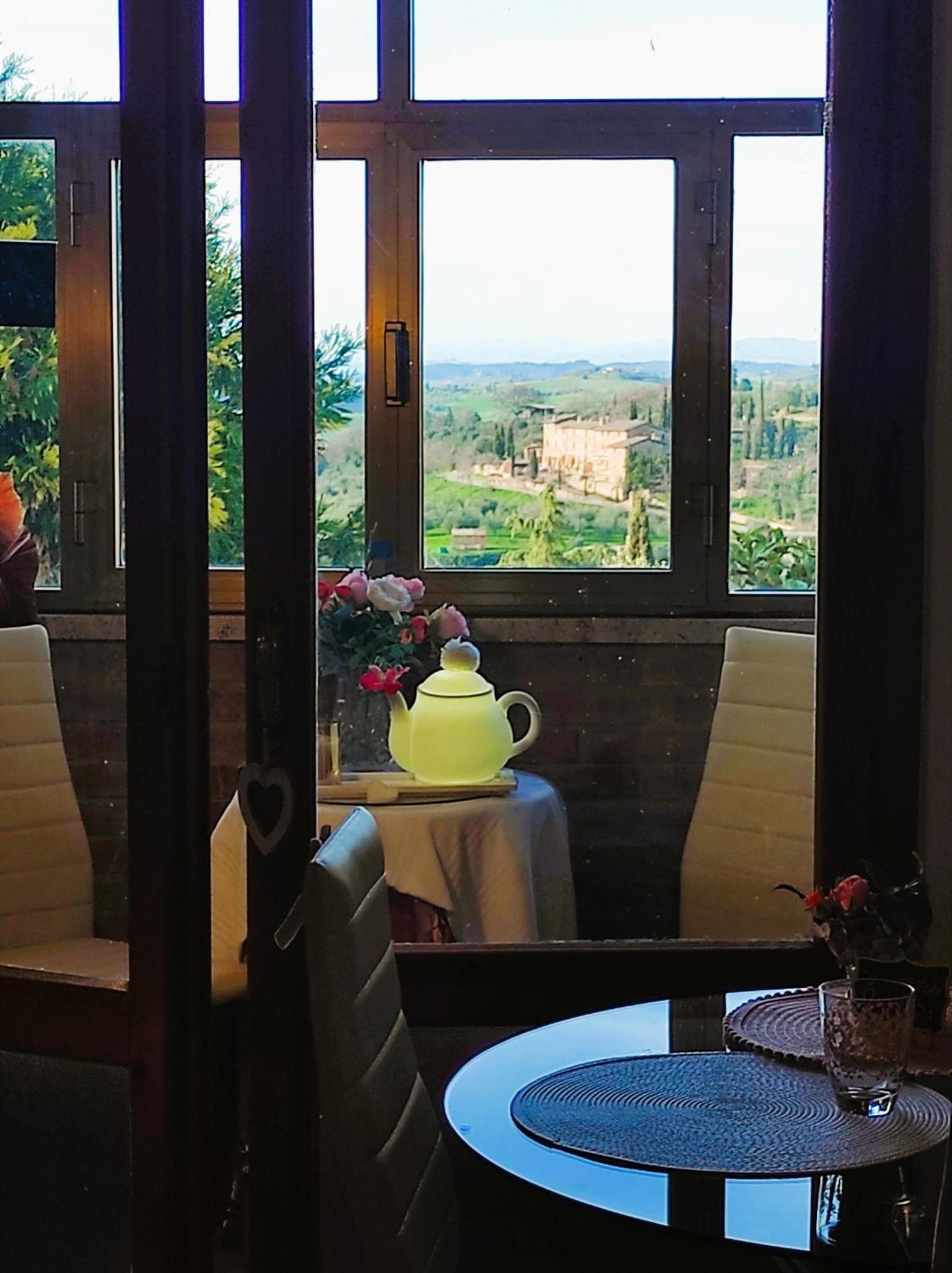 Affittacamere Casa Mac & Rose San Quirico d'Orcia Bagian luar foto