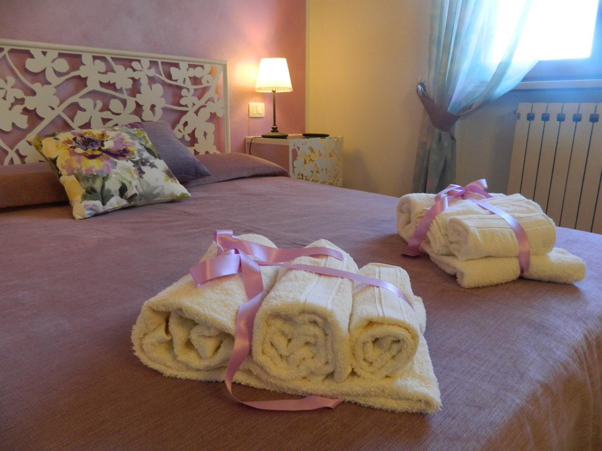 Affittacamere Casa Mac & Rose San Quirico d'Orcia Bagian luar foto